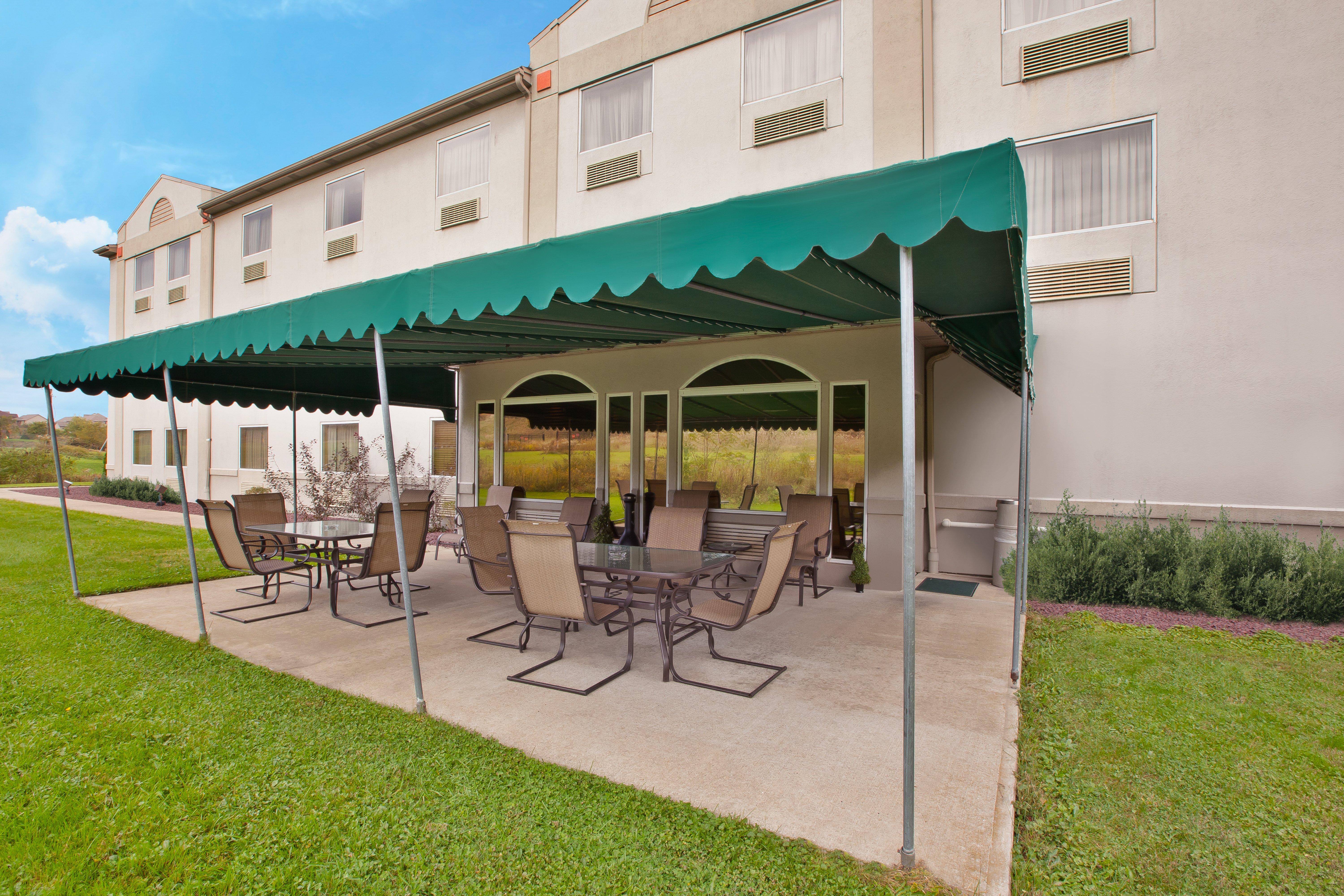 Holiday Inn Express Irwin Pa Tpk Exit 67 By Ihg Екстериор снимка
