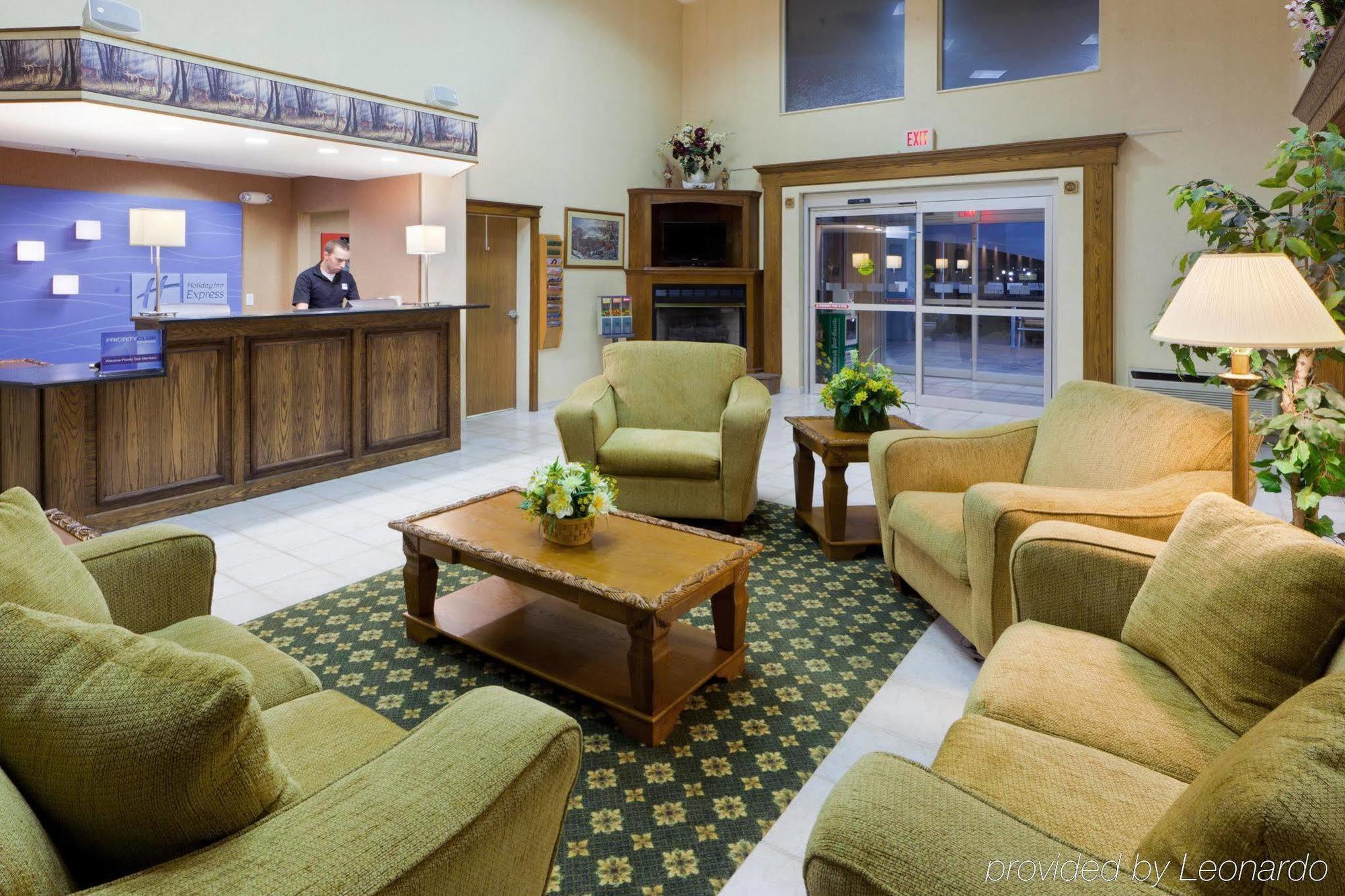 Holiday Inn Express Irwin Pa Tpk Exit 67 By Ihg Екстериор снимка
