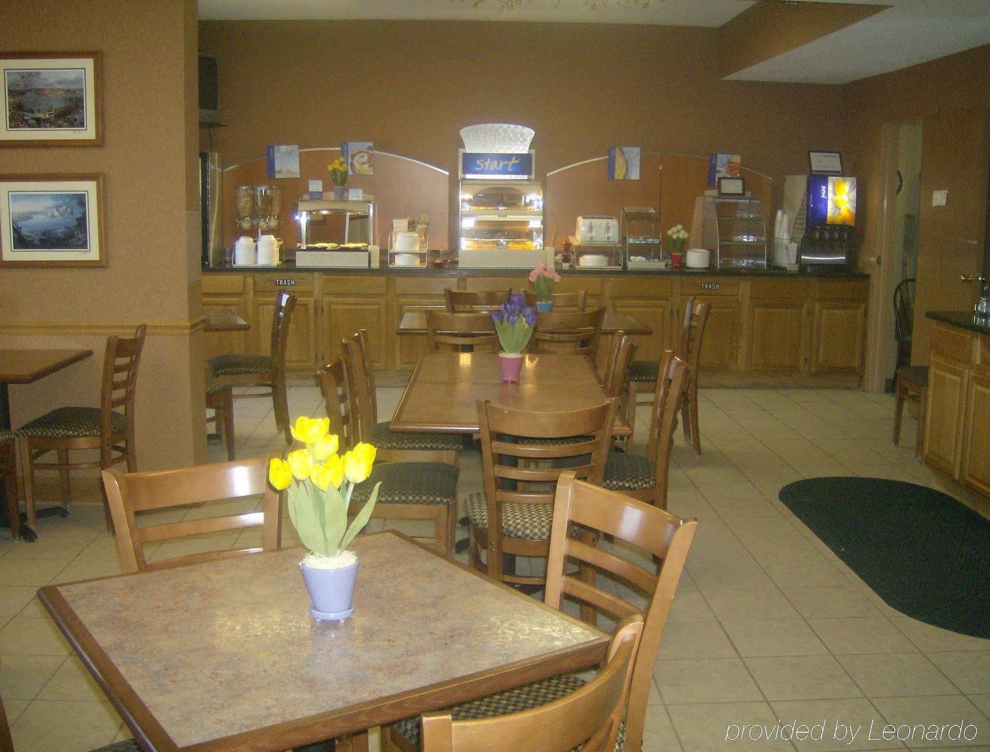 Holiday Inn Express Irwin Pa Tpk Exit 67 By Ihg Екстериор снимка