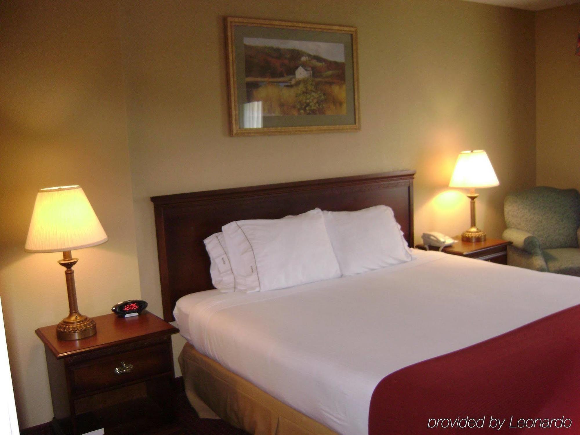 Holiday Inn Express Irwin Pa Tpk Exit 67 By Ihg Екстериор снимка